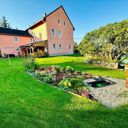 Apartment Gemuetliche In Gruenhainichen Erzgebirge *
