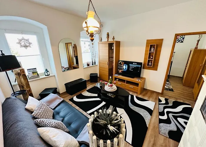 Gemuetliche In Gruenhainichen Erzgebirge Appartement *